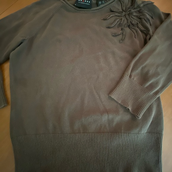 Women’s 3/4 length lightweight sweater - Picture 3 of 5